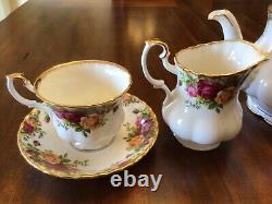 1962 Royal Albert Old Country Roses 8Pc TeaPot Sugar Creamer 2 Cup2 saucers Mint