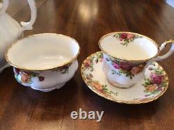 1962 Royal Albert Old Country Roses 8Pc TeaPot Sugar Creamer 2 Cup2 saucers Mint