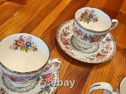 23 Piece Royal Grafton China Malvern Luncheon Set Teapot Cups Saucers Plates +
