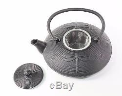 24 fl oz Black Dragonfly Japanese Cast Iron Teapot Tetsubin Infuser Tea Set