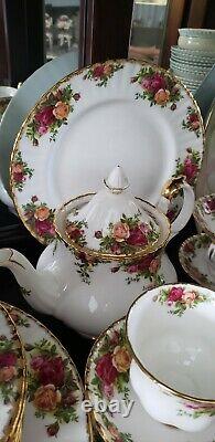 63 pcs Royal Albert old country roses Set of 12 with teapot made in England