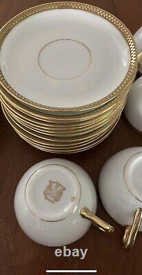 Antique Royal Bayreuth Porcelain Tea Pot Set Including Plates And Teacups