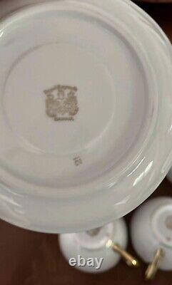 Antique Royal Bayreuth Porcelain Tea Pot Set Including Plates And Teacups