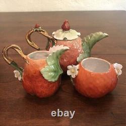 Antique Royal Bayrueth Figural Strawberry Porcelain Tea Set Sugar Creamer Teapot