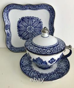 BOMBAY BLUE WHITE & SILVER PORCELIAN COVERED CUP SOUP SANDWICH LUNCHEON SET of 4