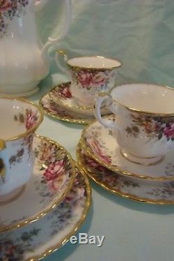 Beautiful 24 piece Royal Albert Autumn Roses Tea Set Teapot, Cups &Saucers