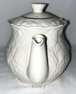 Belleek Serenity Tea Set, Tea Pot, 2 Cup And Saucers, Sugar And Creamer