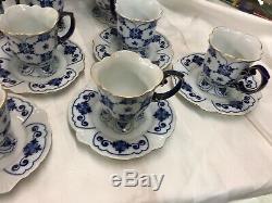 Bombay Company Tea Coffee Service 20 Piece Blue & White