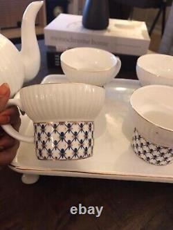 Ceramic teapot set with tray