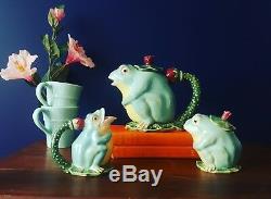 Classic majolica pottery frog tea set teapot creamer sugar bowl floral green