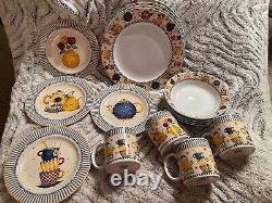 Debbie Mumm Teapot Dishes full set. New in box