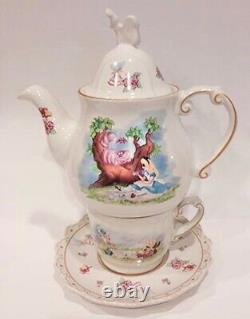 DisneyWorld Alice Tea For One, Alice in Wonderland. Tea Pot & Cup Set. 4 pieces