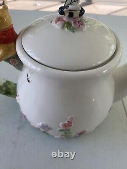 Disney Simply Pooh Tea Pot, Sugar Bowl & Creamer Set Winnie, Piglet & Tigger
