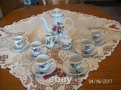 E & R Crown Gold Jaeger & Co. PMR Vtg. Porcelain China Floral Tea Set 15 Pieces