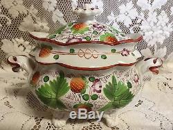 Early Staffordshire Pearlware Tea Set Strawberry Pot, Creamer. Sugar, Cup Saucer