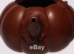 Excellent Antique Chinese Hand craved Pottery Yixing Zisha Teapot PT173