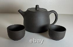 Exquisite Yixing Teapot Set Handcrafted Zisha Clay 4.5 Pot with 2 Cups