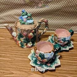 FF Fitz And Floyd 1991 Frog and Strawberry Tea set teapot teacups with saucer