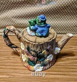 FF Fitz And Floyd 1991 Frog and Strawberry Tea set teapot teacups with saucer