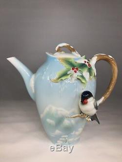 Franz Holiday Beginnings Chickadee Design Sculpted Porcelain Teapot FZ01495