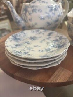 Grace's China Tea Set. Ivory And Blue Floral 19 Pc SET