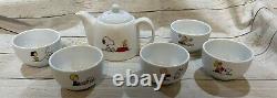 HTF New in Box Sun Hing Snoopy & Friends Peanuts Tea Pot Strainer & Cup Set NIB