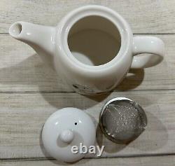 HTF New in Box Sun Hing Snoopy & Friends Peanuts Tea Pot Strainer & Cup Set NIB