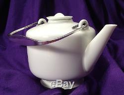 Halle A KPM Modern Aesthetic Tea Pot from Marguerite Friedlander