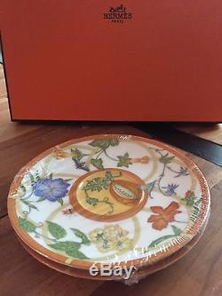 Hermes Siesta Tea Pot And 2 cup/saucer Set