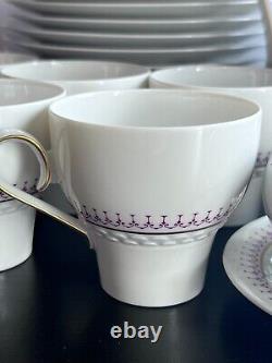 Hutschenreuther Coffee Pot Tea Set Red Melodie Pattern 8037 Service for 12