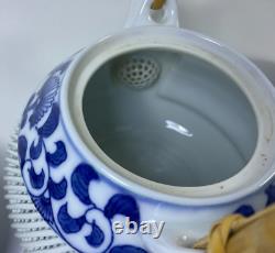 Japanese Arita Ware Blue & White Porcelain Teapot & Cups 6 Piece Set Vintage