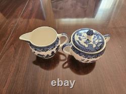 Johnson Brothers Blue Willow Tall Tea Pot Service For 4-immaculate New Condition