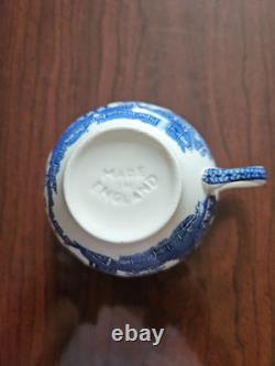 Johnson Brothers Blue Willow Tall Tea Pot Service For 4-immaculate New Condition