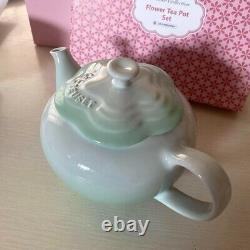 Le Creuset Flower Tea Pot & Cups Set with Box Stoneware ice green MINT