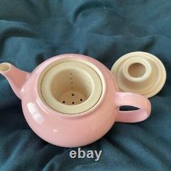Le Creuset Tea Pot Set Teapot & 4 cup & 4 sorcer Set Pink Stoneware With Box