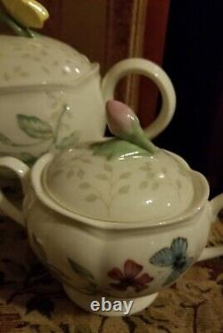 Lenox Porcelain Tea Set for Two Tea pot, creamer, sugar bowl, 2 cups, 2 saucers