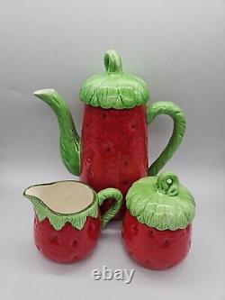 Les Fraises Shafford Japan Tea pot, Cream & Sugar, 6 Demitasse Cups & Sauce 60's