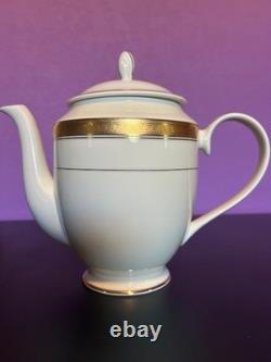 Mikasa Ivory Fine China Coffee Pot /Teapot Palatial Gold Collection
