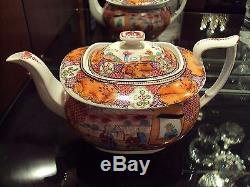 New Hall Tea Pot Boy in the Window Chinese Mandarine Pattern/England c. 1815-25