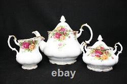 Old Country Roses Teapot, Creamer and Sugar Bowl with Lid Royal Albert