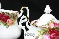 Old Country Roses Teapot, Creamer and Sugar Bowl with Lid Royal Albert