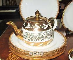 Paragon 498 White Gold Bone China 40 pc Scallop Mix Set Teapot Cup Coral Tureen