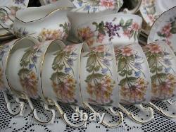 Paragon'COUNTRY LANE 24 piece (6 place Set) Tea Set (incl. Teapot) V. G. Cond