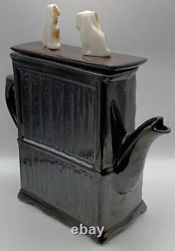 Paul CARDEW Welsh Dresser/Hutch Blue Willow large Teapot Made in England
