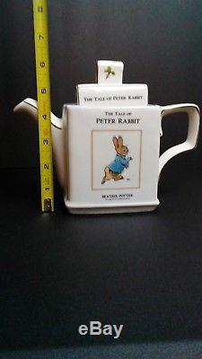 Peter Rabbit Teapot Beatrix Potter. The World Of Peter Rabbit, Frederick Warne