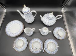 Porcelana Porcelain Qunita Nova Fleur De Lis 16pc Tea Set for 4 WithChocolate Pot