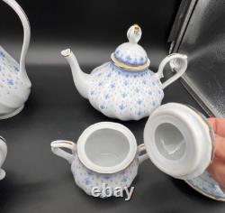 Porcelana Porcelain Qunita Nova Fleur De Lis 16pc Tea Set for 4 WithChocolate Pot