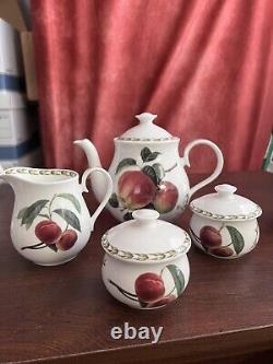 Queen's Fine Bone China Hooker's Fruit Pattern 4 Piece Tea Pot Creamer Sugar Jam