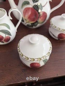 Queen's Fine Bone China Hooker's Fruit Pattern 4 Piece Tea Pot Creamer Sugar Jam