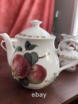 Queen's Fine Bone China Hooker's Fruit Pattern 4 Piece Tea Pot Creamer Sugar Jam